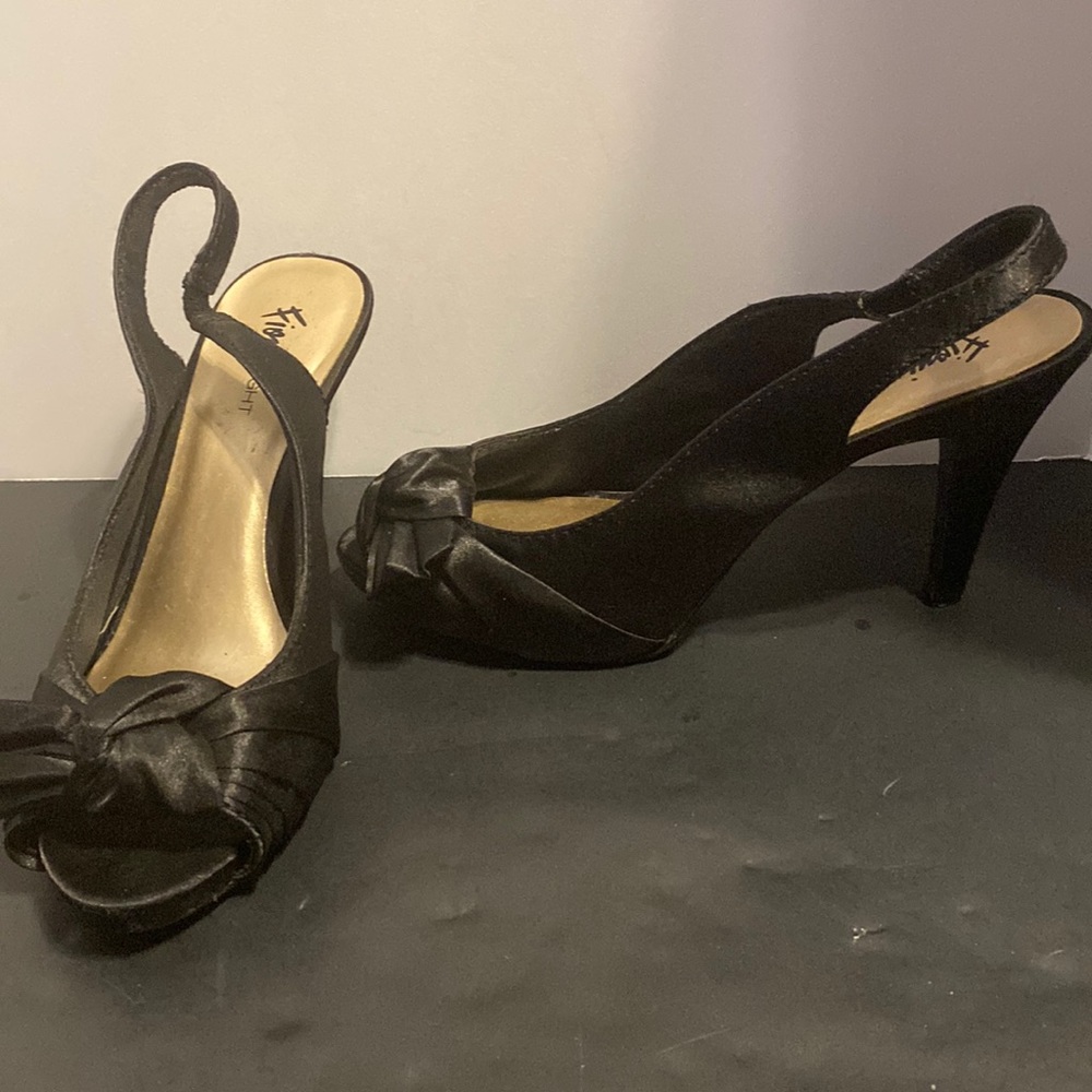 Fioni Night black satin ope toe slip on sandals 4” heels sz 8W